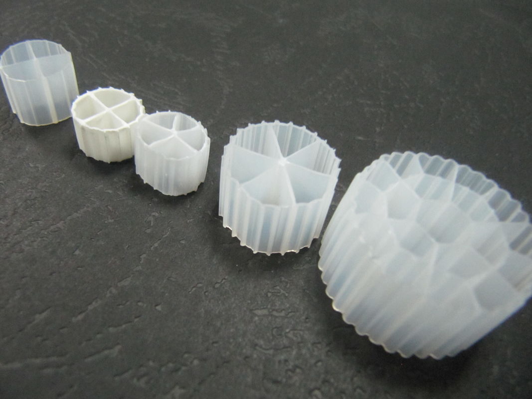Good Surface Area MBBR Filter Media With White Color And Virgin HDPE Material For RAS