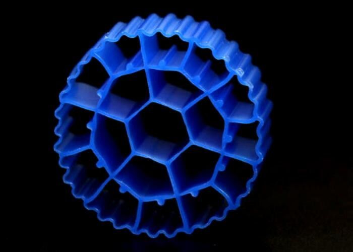 Plastic MBBR Biocell BIO Balls Filter Media For RAS Shock Resistance