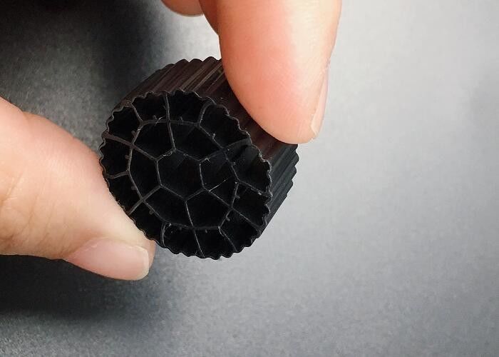 Pond Bio Filter Media MBBR Water Treatment Biological Filtration Hdpe 25*12mm