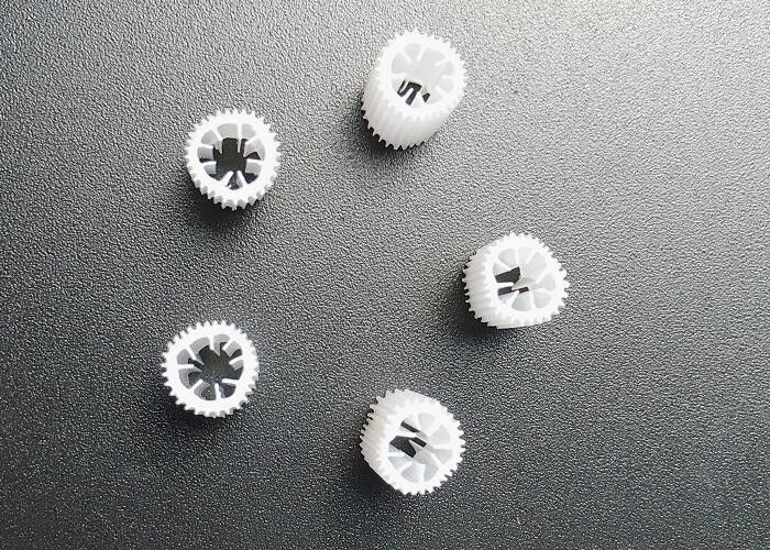 Industrial Hdpe Filter Media HIPS Material 5*5mm Size SGS Certification Customized Color