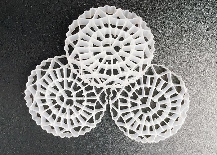 PE63 flower shape MBBR Bio Media With Big Surface Area 1200m2/m3 surface area