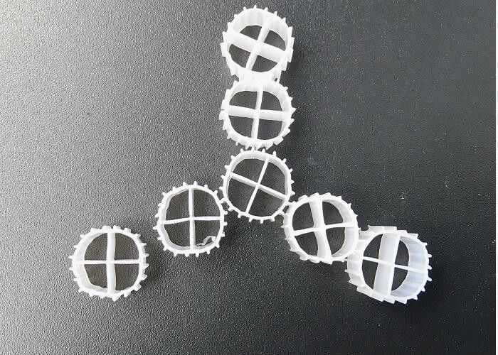 MBBR Biofilter Media Biochips 0.96 - 0.98g / Cm3 Density For RAS Aquaculture FAB bio media