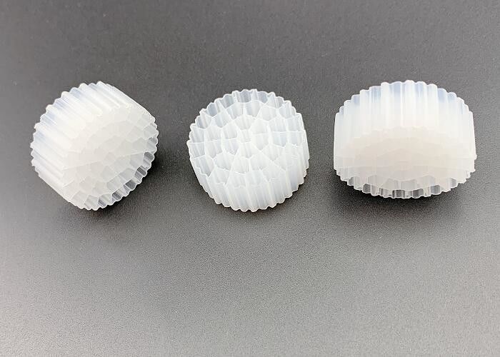 FDA PE37 25*10MM White HDPE MBBR Floating Filter Media