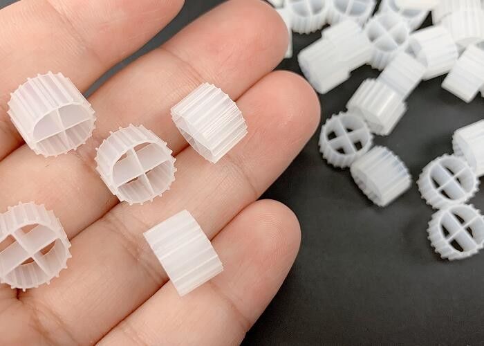 11*7mm MBBR Bio Filter Media K1 With White Color And Virgin HDPE Material