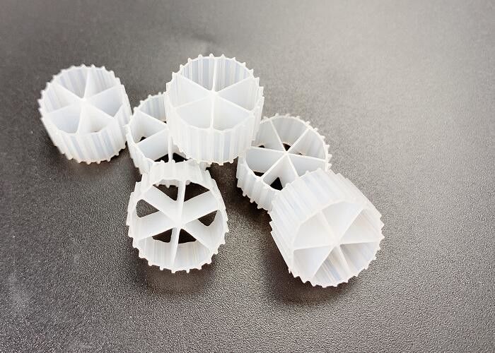 Big Surface Area PE04 Virgin HDPE White Color Mbbr Biocell Filter Media 800m2/M3