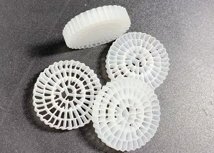 Moving Bed Biofilm Reactor MBBR Filter Media Super Decarburization Eco Friendly