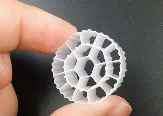 19 Holes 25x10MM MBBR Media For Industrial Waste Water Treatment